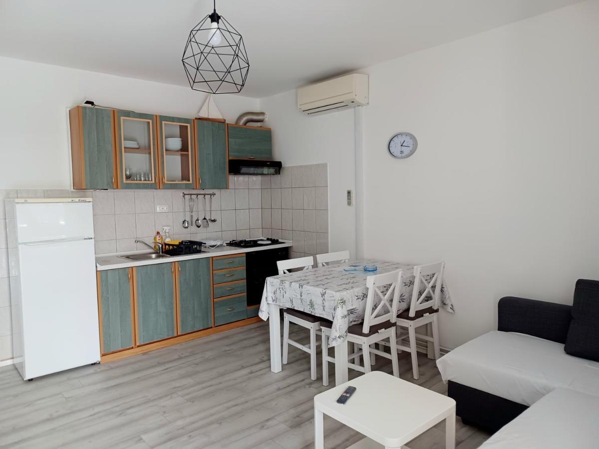 Apartmani Ramesa Murter Exterior photo